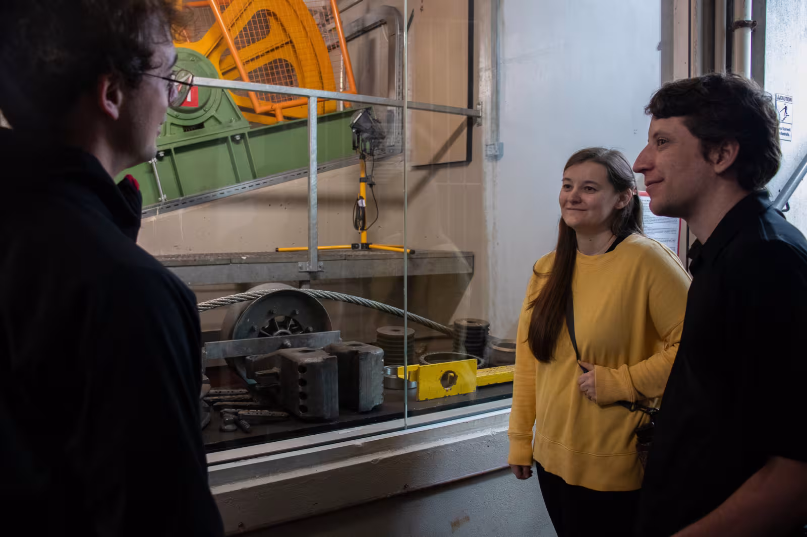 Winding room tours